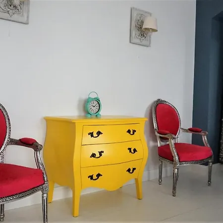 Shabby Chic - In The Heart Of Old Town * וילנה