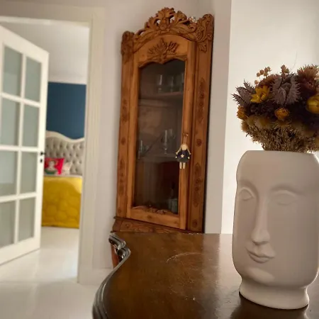 Shabby Chic - In The Heart Of Old Town * Vilnius